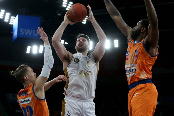 标国际强队 标国际强队