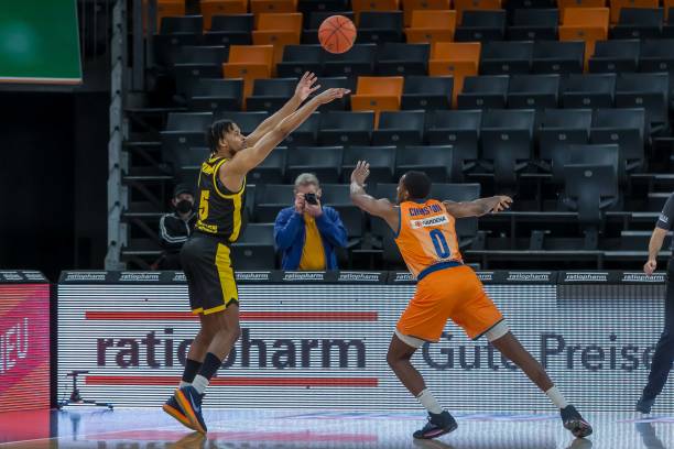 球发展的一 球发展的一