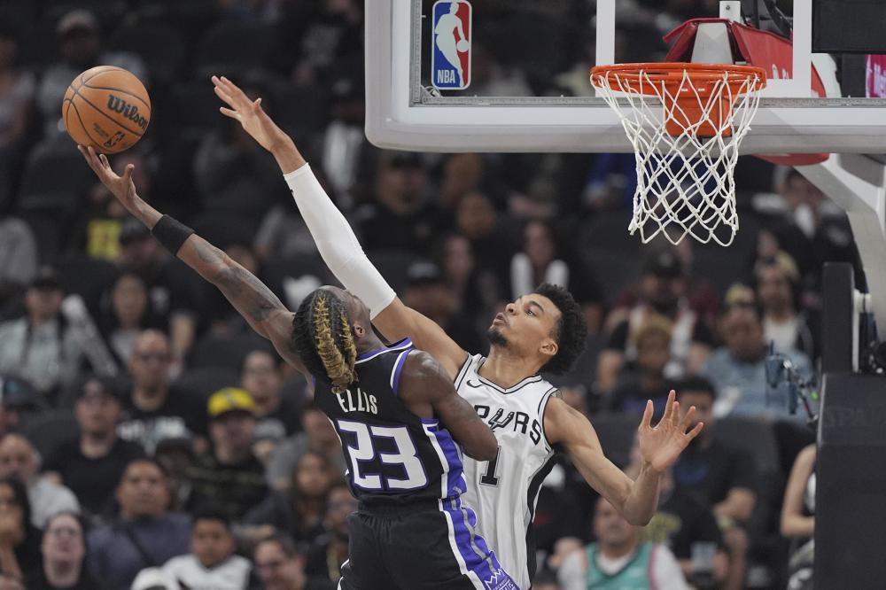 色的足球天 色的足球天